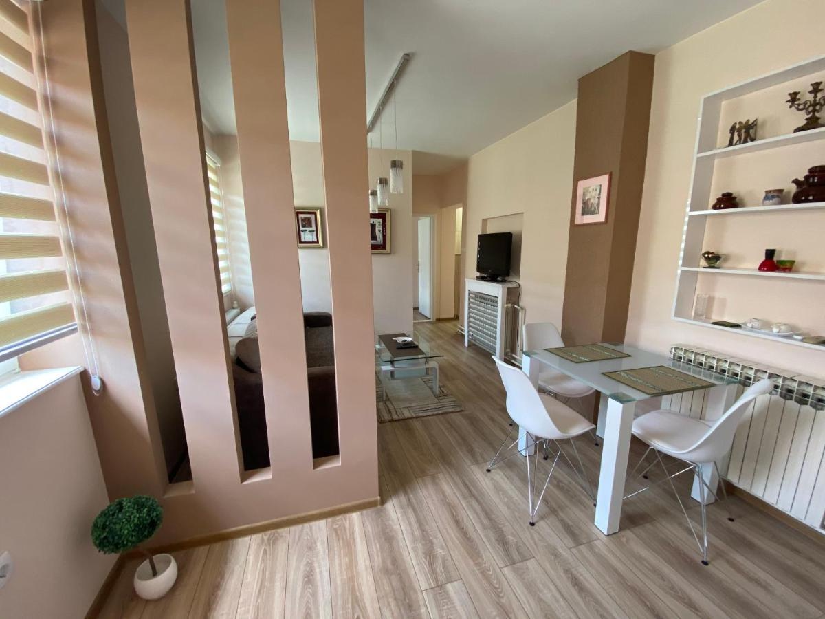 Apartmani Rajin Vrsac Exterior foto